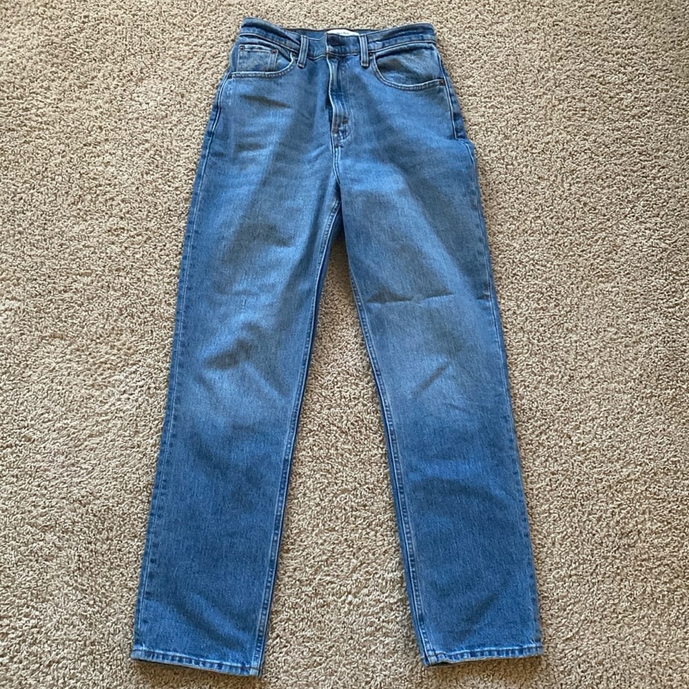 Abercrombie 90s Straight ultra high rise size 27 curve love